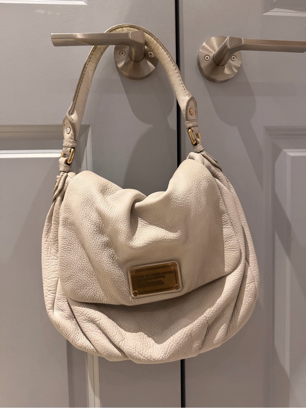 Marc Jacobs Cream Pebbled Leather Shoulder Hobo